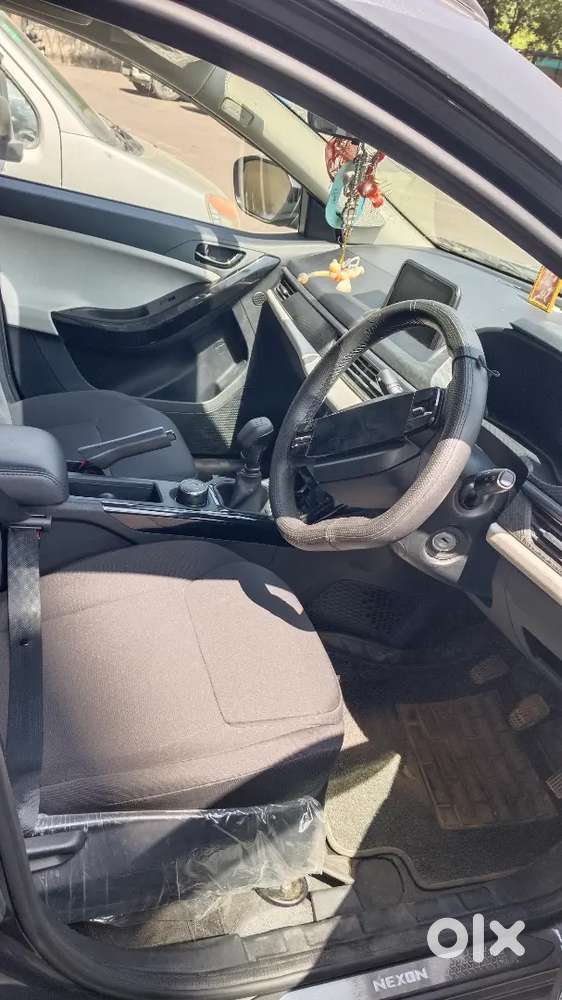 Tata Nexon Pure S Variant