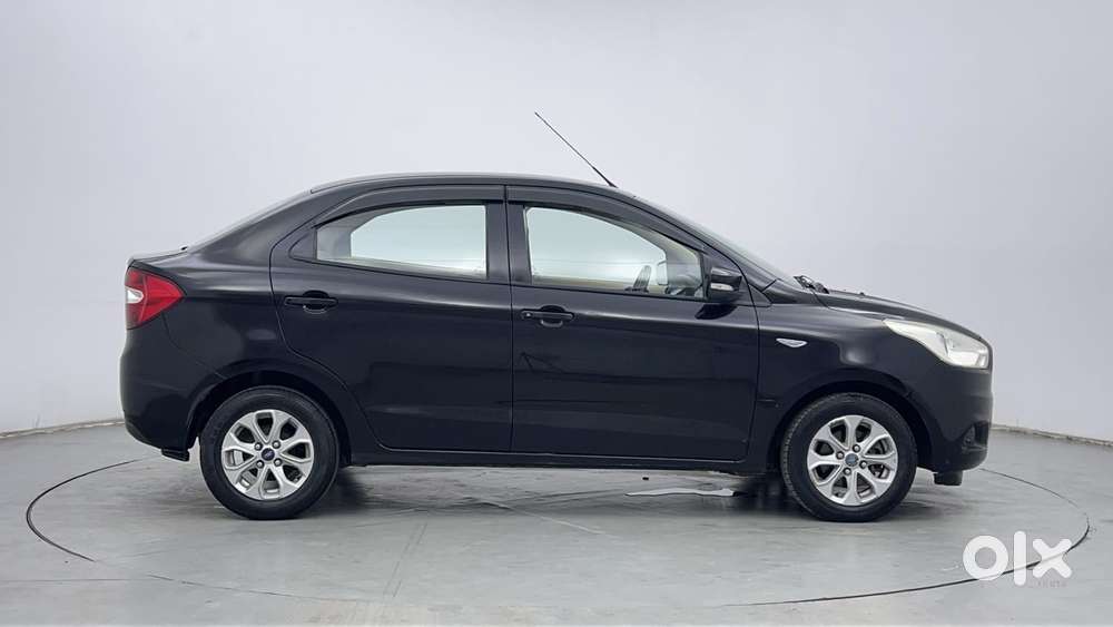 Ford Figo Aspire Titanium, 2016, Petrol