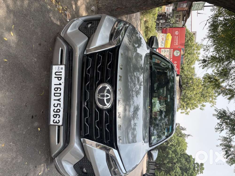 Toyota Fortuner 2023 Petrol Well Maintained