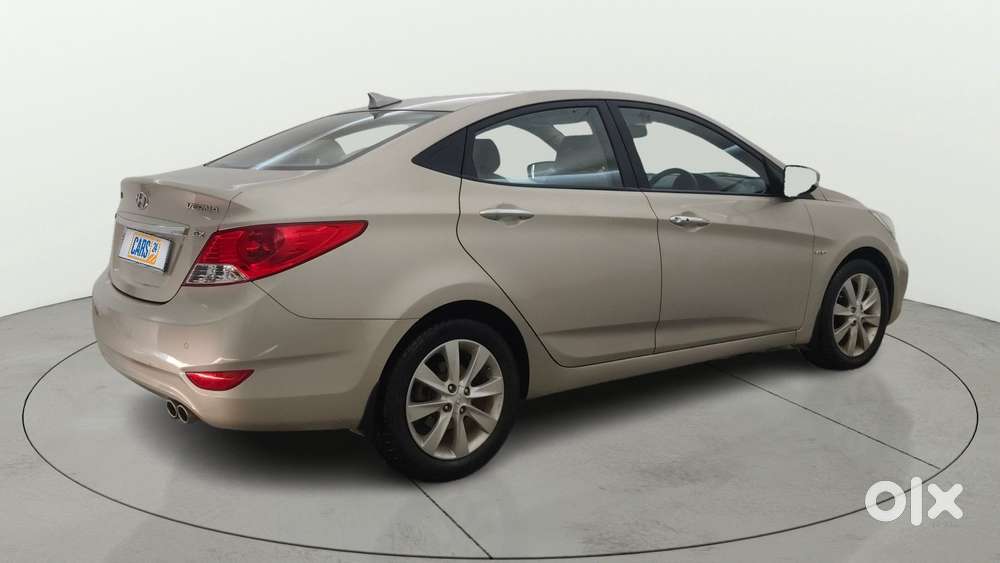 Hyundai Verna Fluidic 1.6 Vtvt Sx, 2012, Petrol