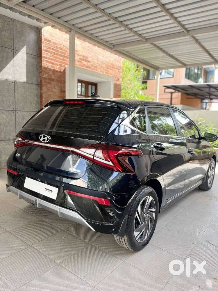 Hyundai I20 Sportz 1.2 Ivt Dual Tone, 2024, Petrol
