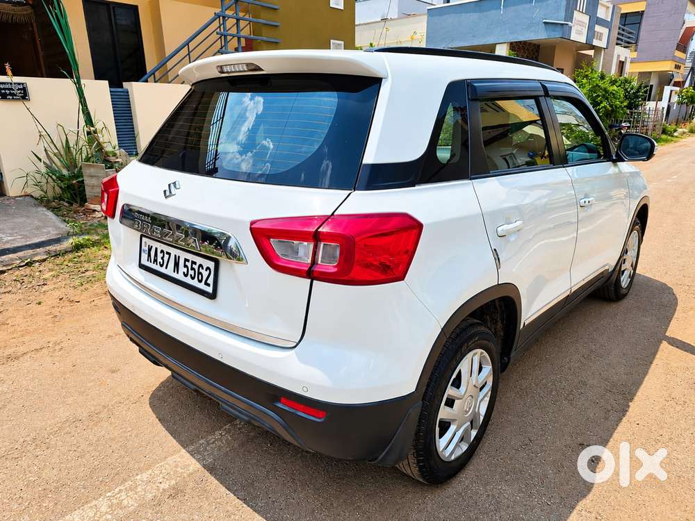 Maruti Suzuki Brezza 1.5 Vxi Smart Hybrid, 2021, Petrol