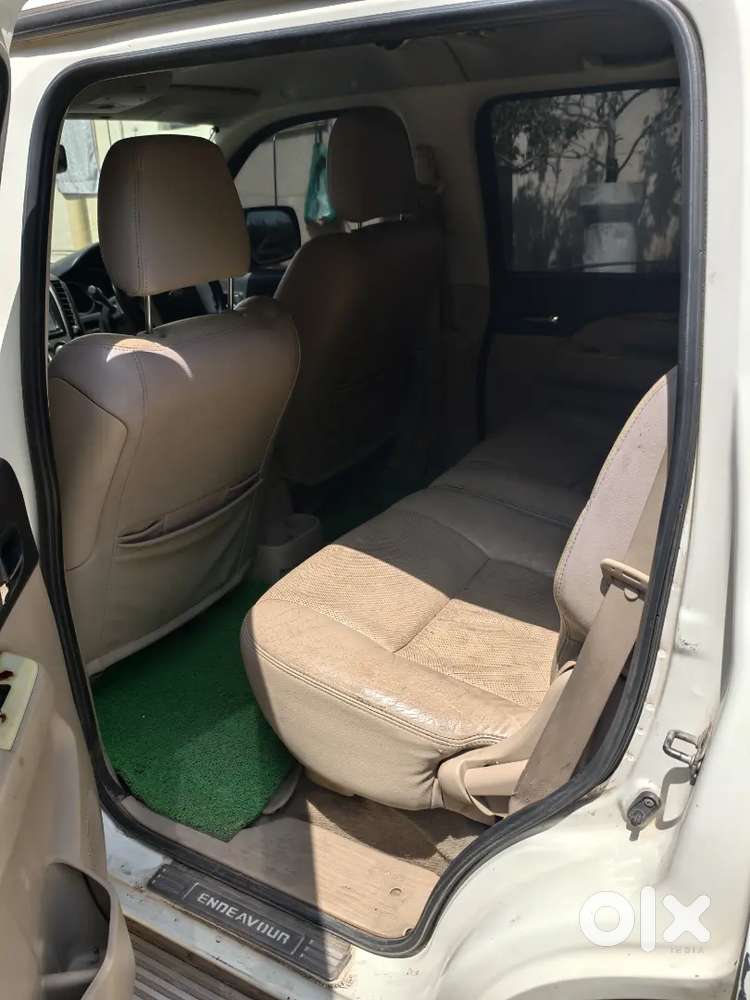 Ford Endeavour 2011