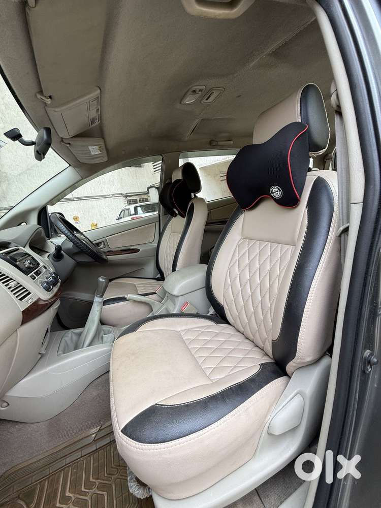 Toyota Innova 2.5 Gx 7 Seater Bs Iv, 2014, Diesel