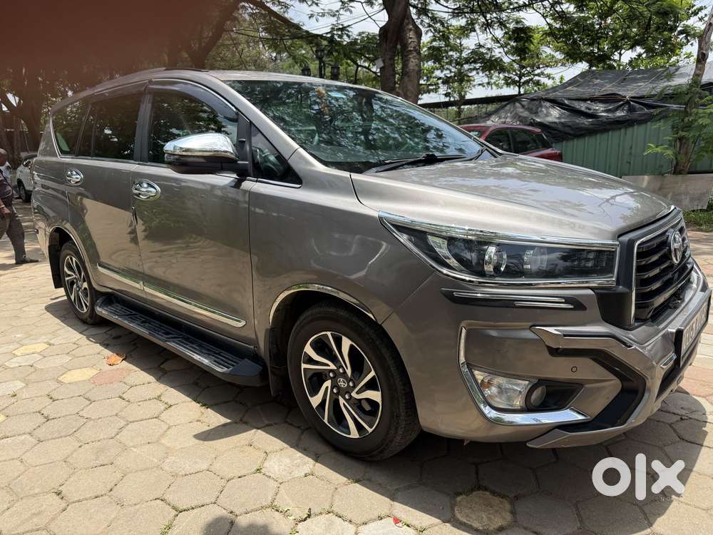 Toyota Innova Crysta [2020-ongoing] 2.4 Vx 7 Str, 2024, Diesel