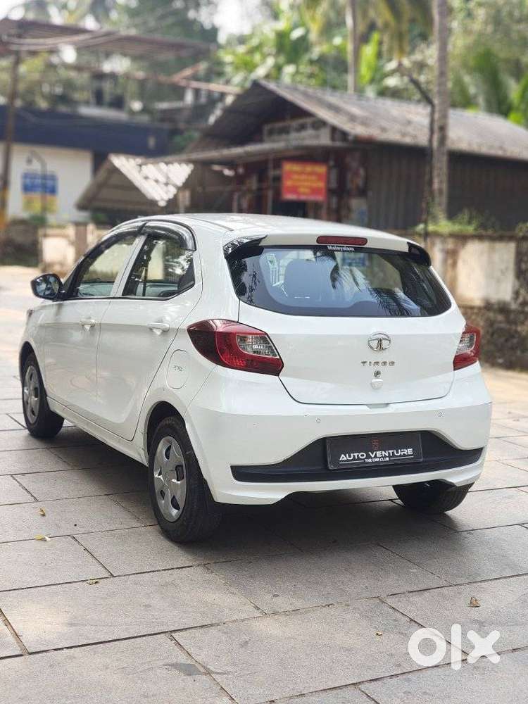 Tata Tiago 1.2 Revotron Xt, 2022, Petrol