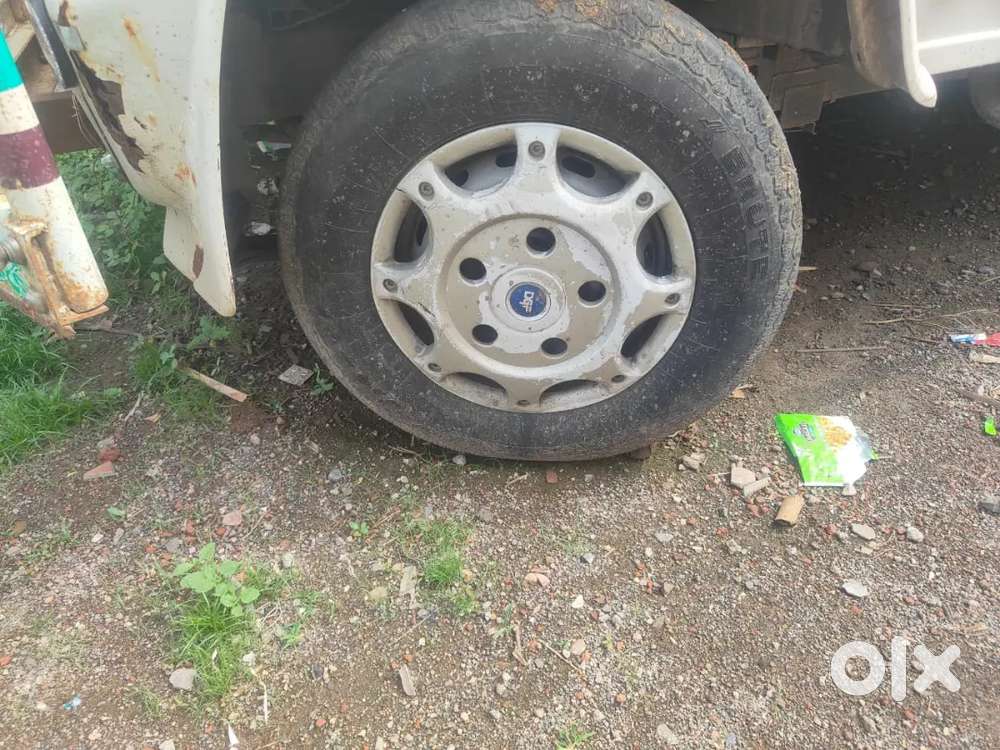 Mahindra Bolero मैक्सी ट्रक 2018