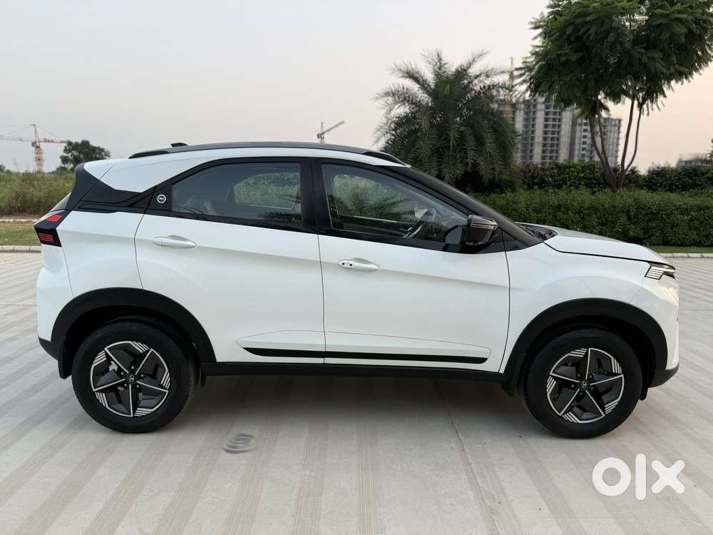 Tata Nexon Creative Plus S 1.2 Revotron Petrol 6 Mt, 2024, Petrol
