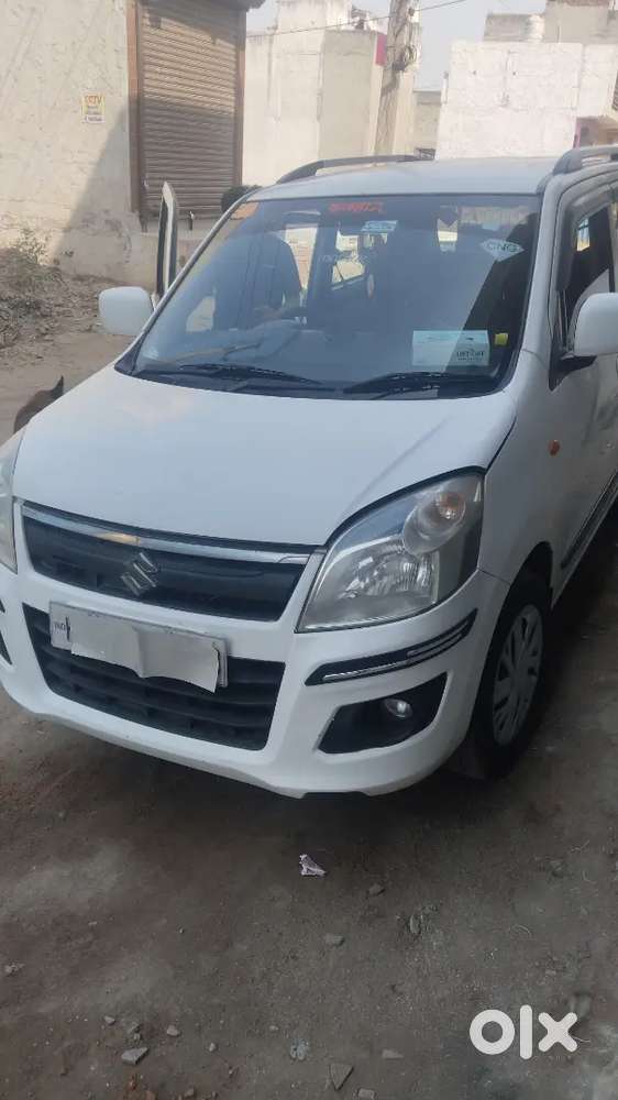 Mast Car Hai Koye Bhi Pise Nhi Lagna Hai Lo Or Chalo.