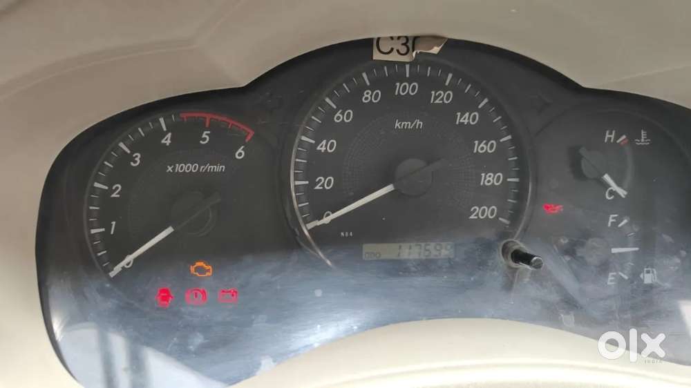 Toyota Innova 2.5 G (diesel) 8 Seater Bs Iv, 2014, Diesel