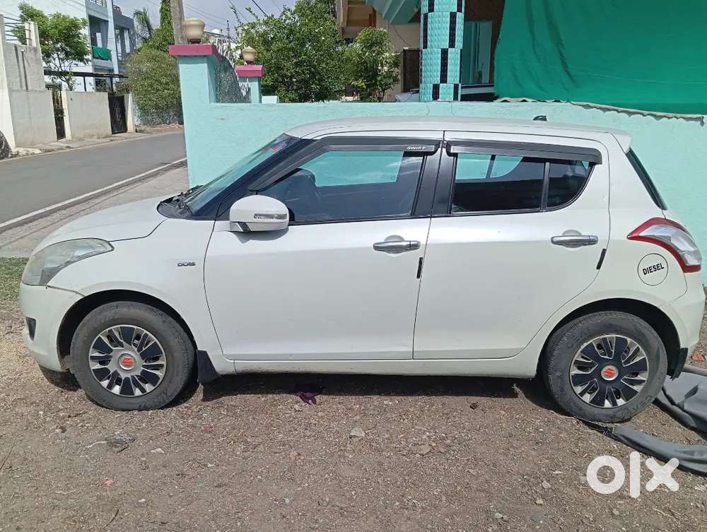 Maruti Suzuki Swift 2012