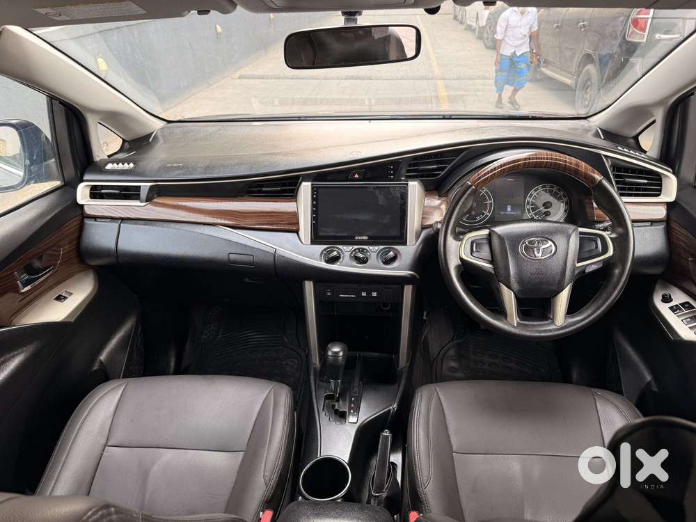 Toyota Innova Crysta 2.8 Gx At 8s, 2016, Diesel