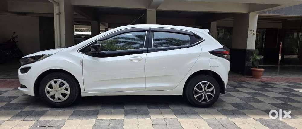 Tata Altroz 1.2 Xza Plus, 2021, Petrol