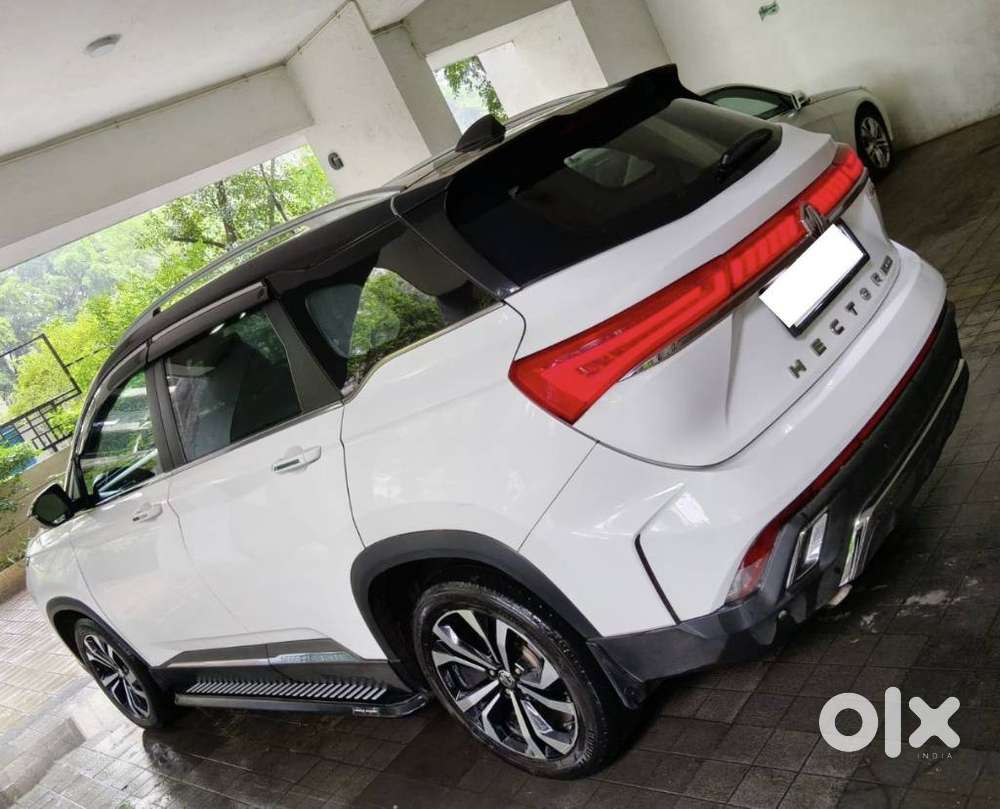 Mg Hector Plus Savvy Pro 1.5 Turbo Petrol Cvt 6 Str, 2023, Petrol
