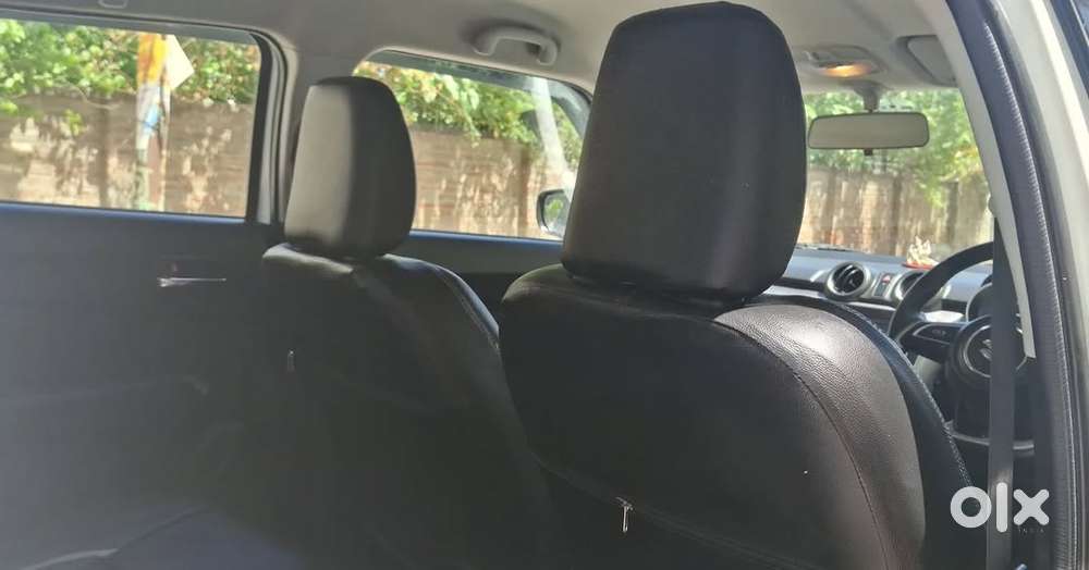 Maruti Suzuki Swift 1.3 Zxi, 2023, Petrol