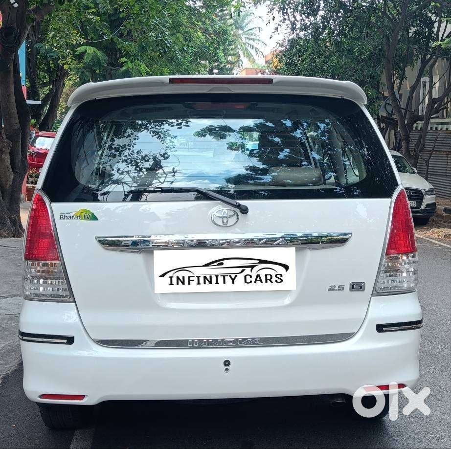 Toyota Innova 2.5 G (diesel) 7 Seater Bs Iv, 2010, Diesel