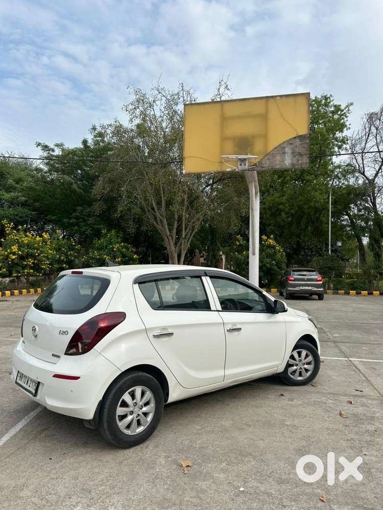Hyundai I20 2014 Diesel 80870 Km Driven