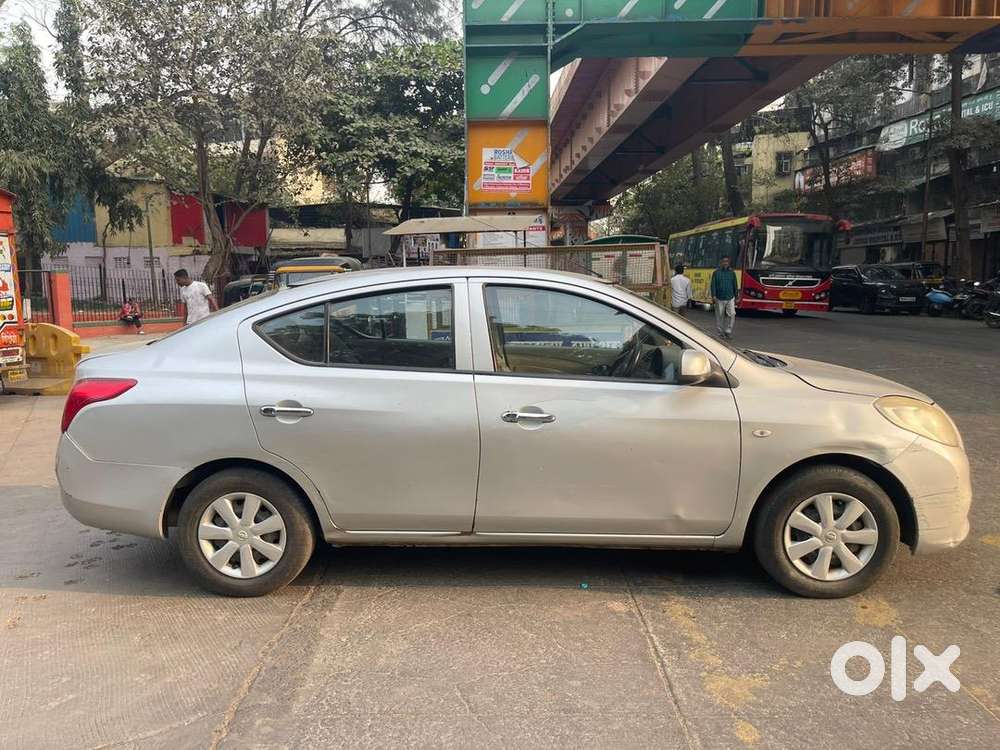 Nissan Car Manual 2012