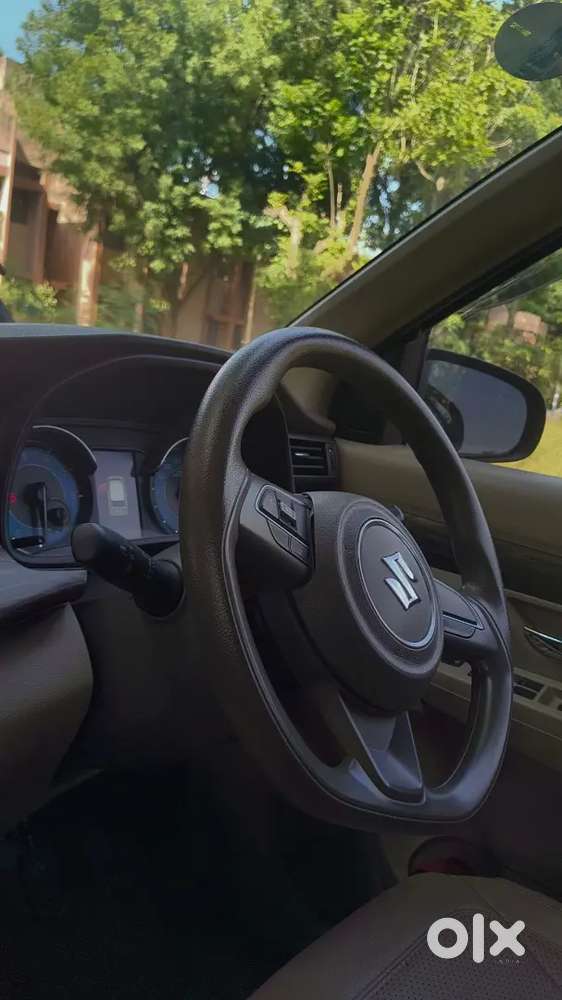 2021 Maruti Suzuki Ertiga Zxi Petrol  1st Owner  Accessories