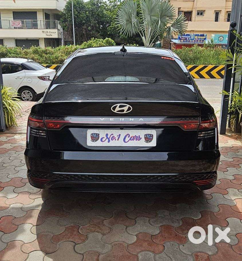 Hyundai Verna 1.6 Sx (o) Vtvt At, 2024, Petrol