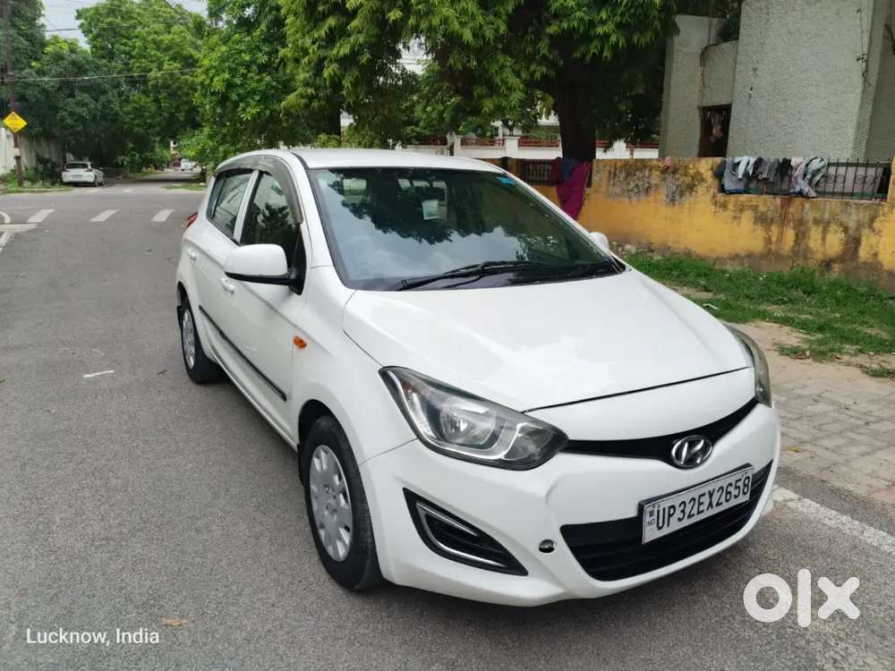 Hyundai I20 Magna Petrol 2013 Car