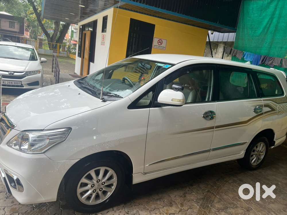Toyota Innova Diesel 2014