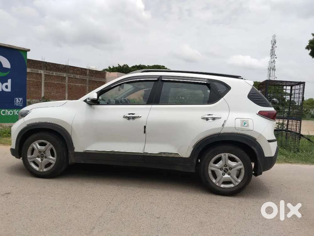 Kia Sonet Petrol 2023
