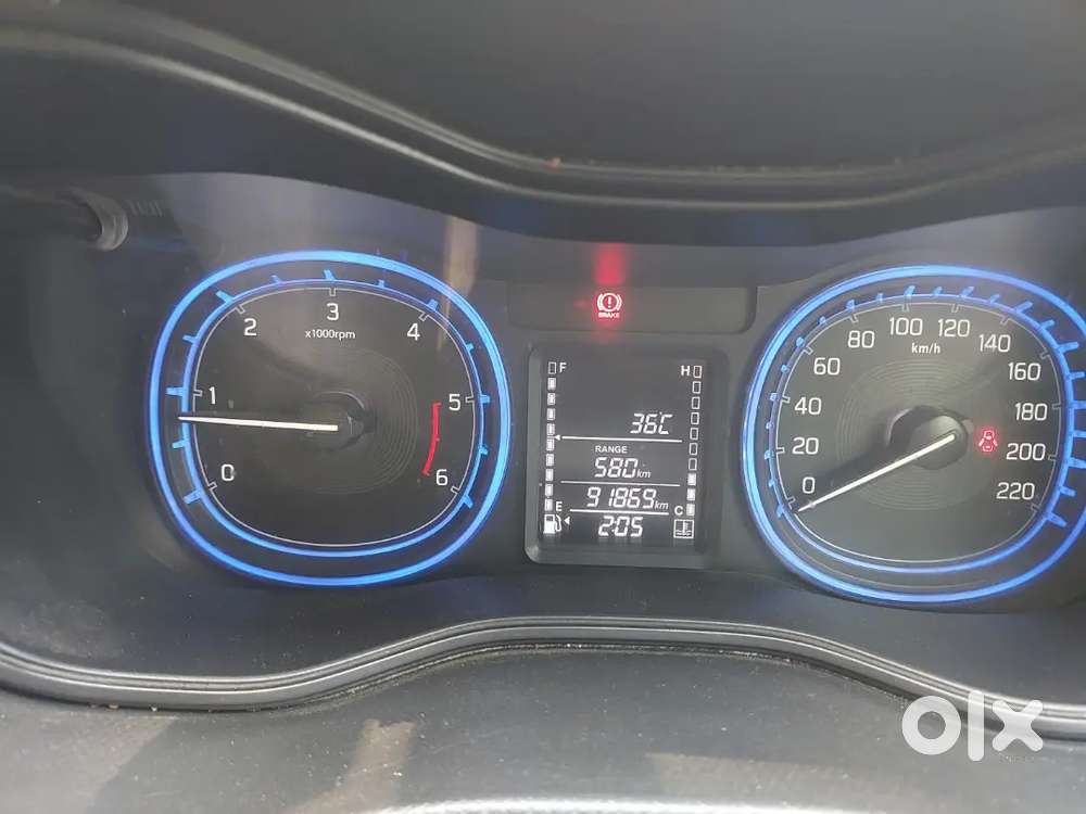 Gaadi Me Koi Kaam Nhi Hai New Tyre Full Maintain Hai