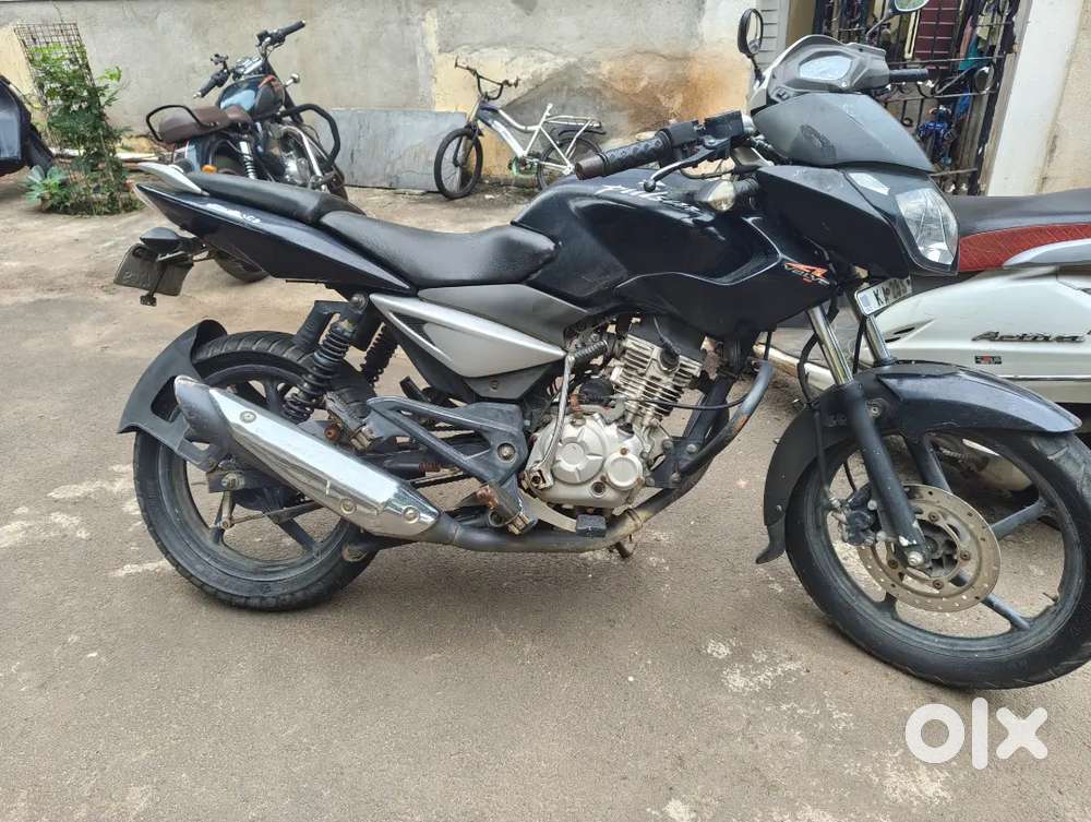 Motorcycle Pulsar 135cc 2010 Model Bajaj Pulsar 135 LS 25000rs - Main Image