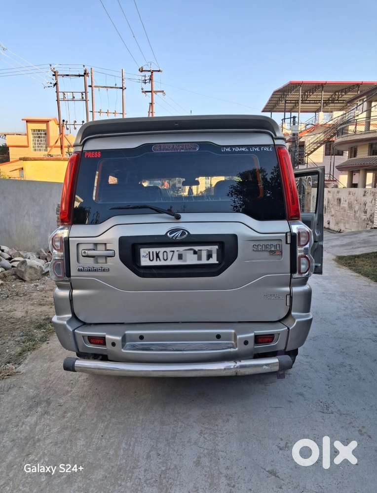 Mahindra Scorpio 2015
