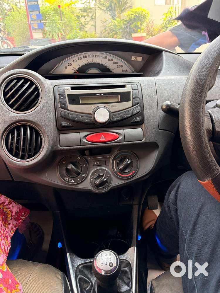 Toyota Etios 2012 Petrol