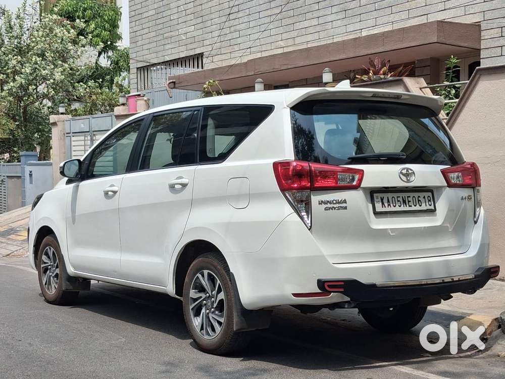 Toyota Innova Crysta