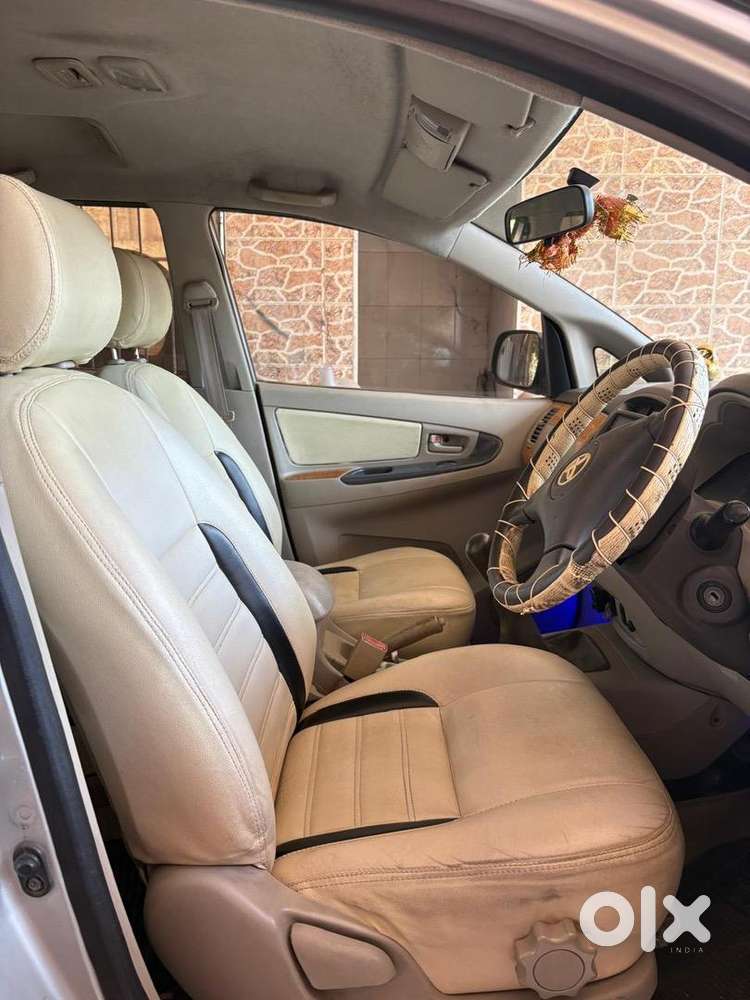 Toyota Innova 2010 Diesel 101150 Km Driven
