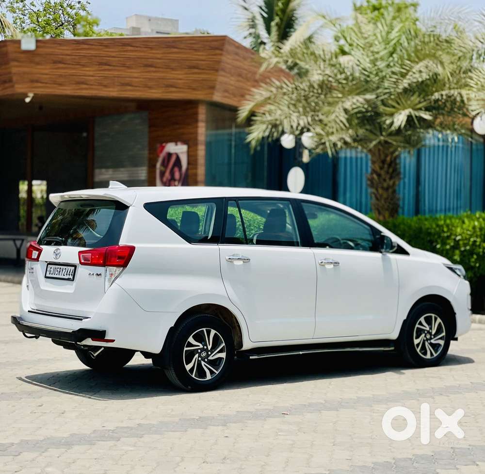 Toyota Innova Crysta 2.4 V, 2024, Diesel