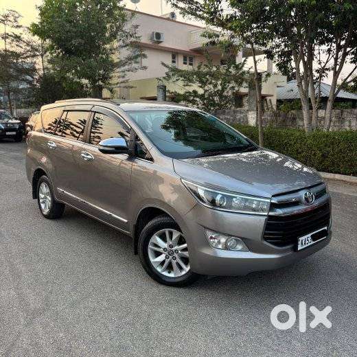 Toyota Innova Crysta 2.8z Automatic, 2017, Diesel