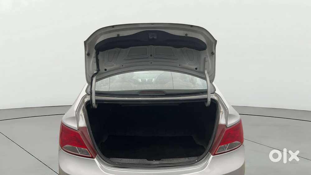 Hyundai Verna 1.6 Vtvt Sx, 2017, Petrol