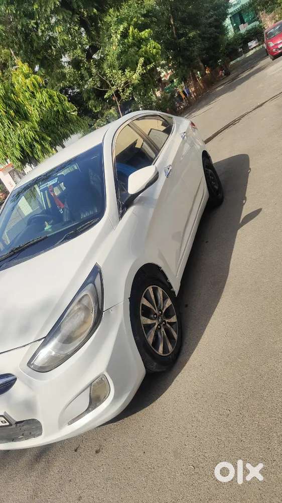 Hyundai Verna Diesel Manual 2013 Model