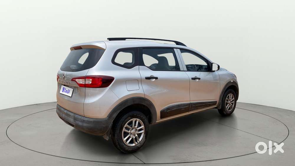 Renault Triber Rxl, 2023, Petrol