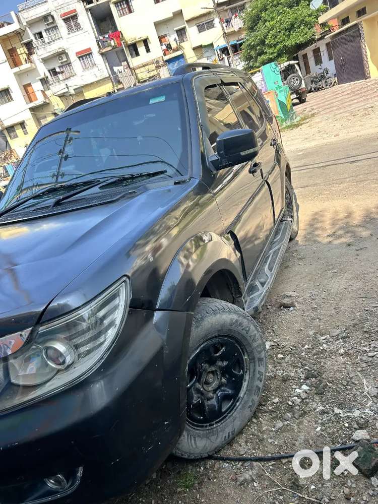 Tata Safari Storme 2013 Diesel Manual Car