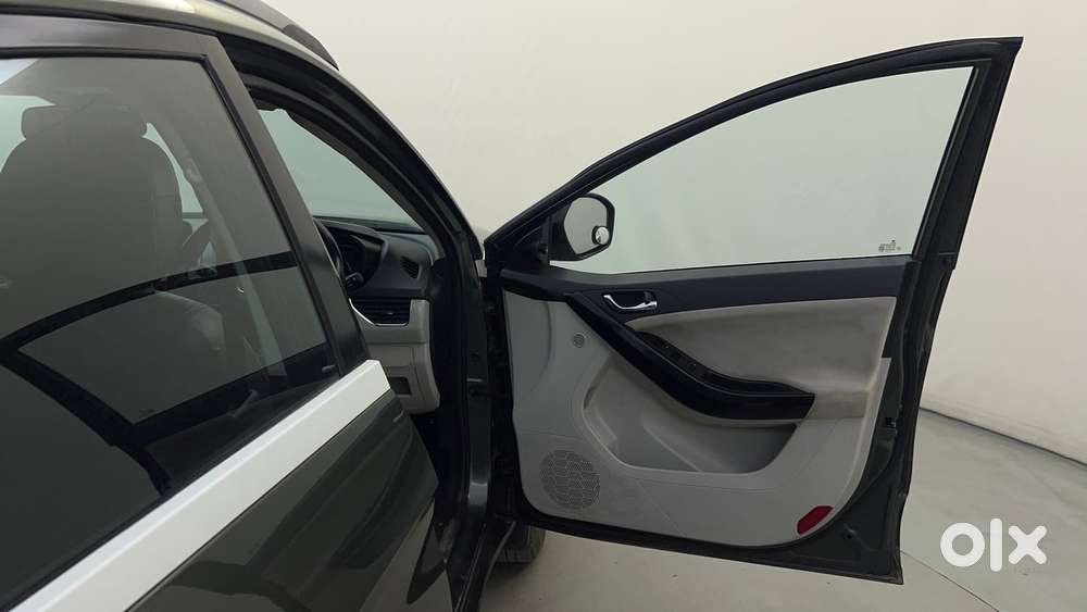 Tata Nexon 1.5 Revotorq Xz Plus (s), 2022, Diesel