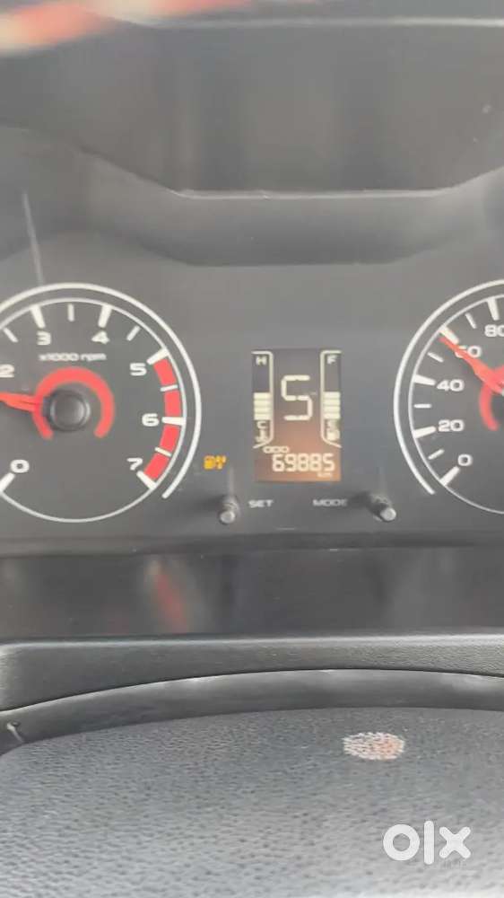 Mahindra Kuv 100 2016