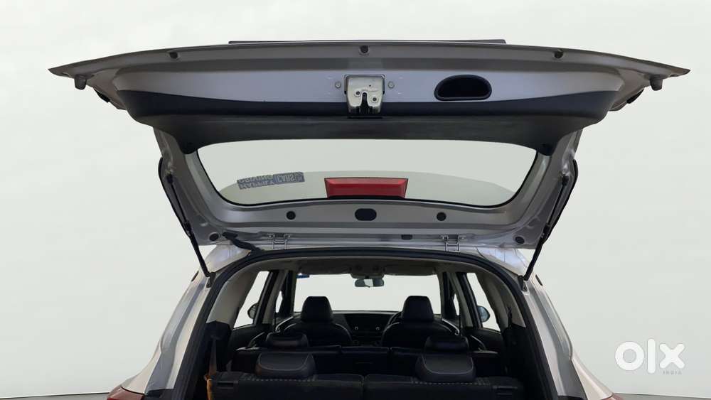 Kia Carens 1.4 Prestige 7 Str, 2022, Petrol