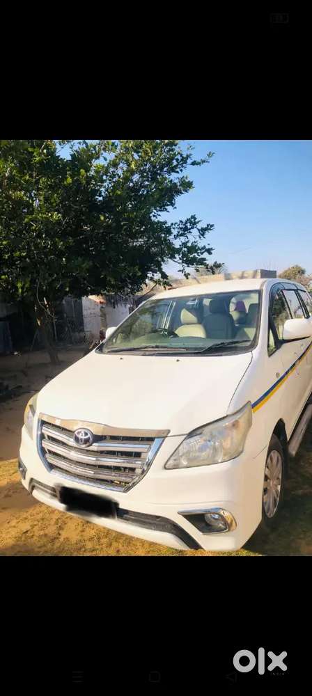 Innova 2012 Model First Owner Km Givan By 194000