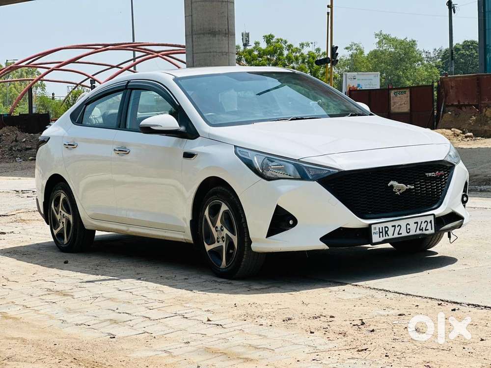 Hyundai Verna 1.5 S Petrol Mt, 2022, Petrol
