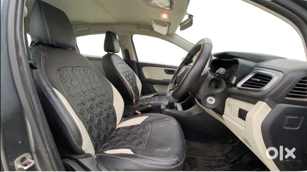 Tata Altroz Xm Plus Petrol, 2023, Petrol