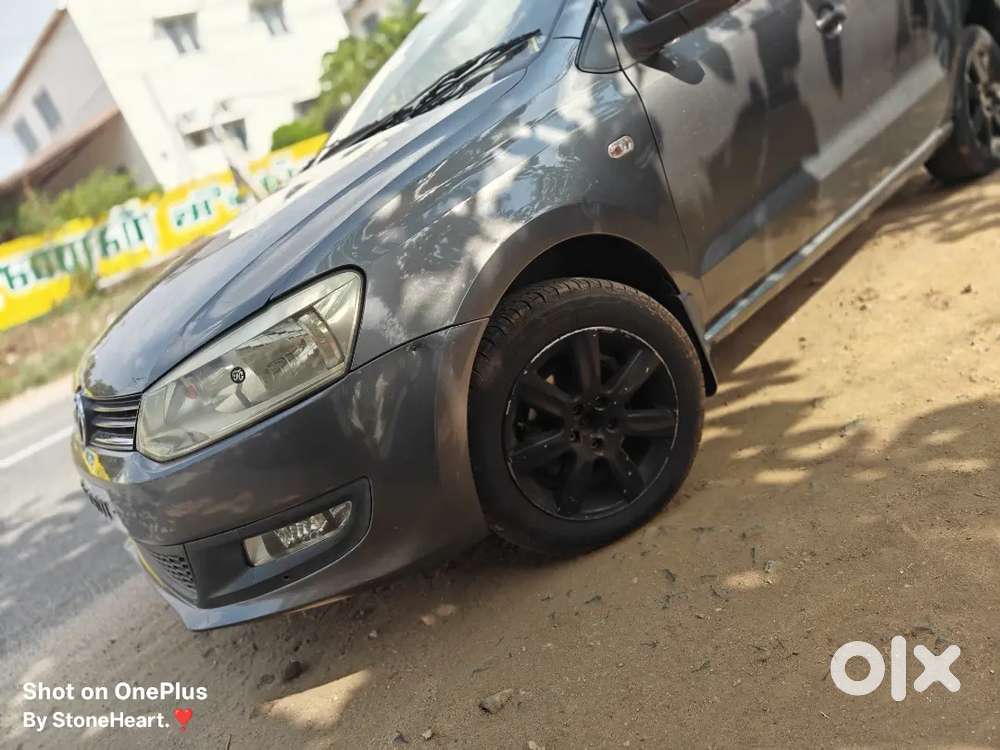 Price-2,99,999
Fully Original
Chill A/c
Tyre Front 80% Back 40%