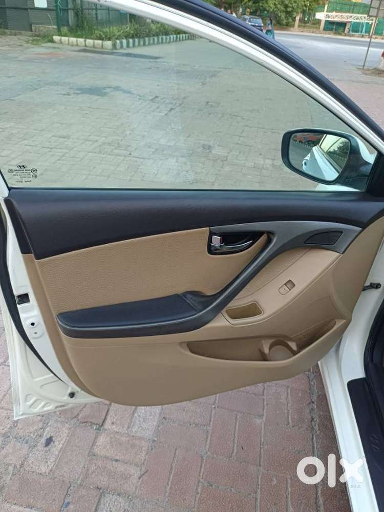 Hyundai Elantra 1.8 Sx Mt, 2012, Petrol