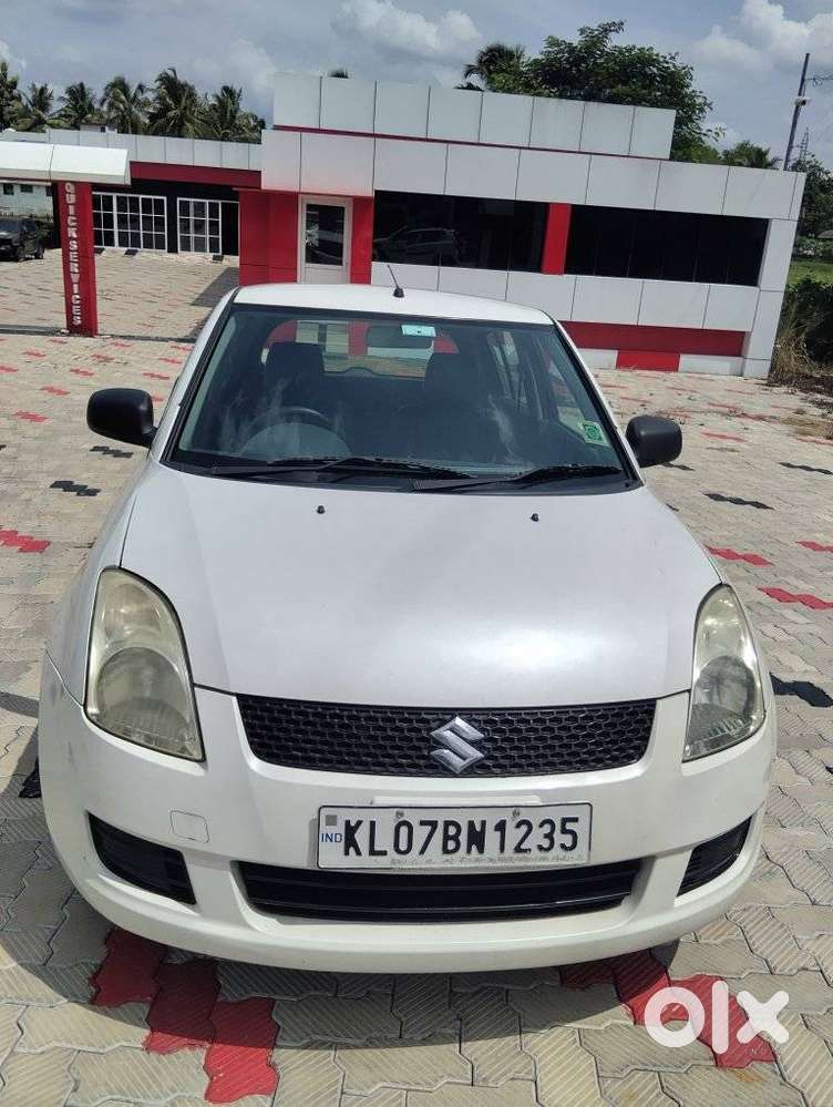 Maruti Suzuki Swift Lxi Option, 2010, Petrol