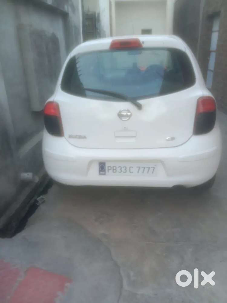 Nissan Micra Active 2011 Model