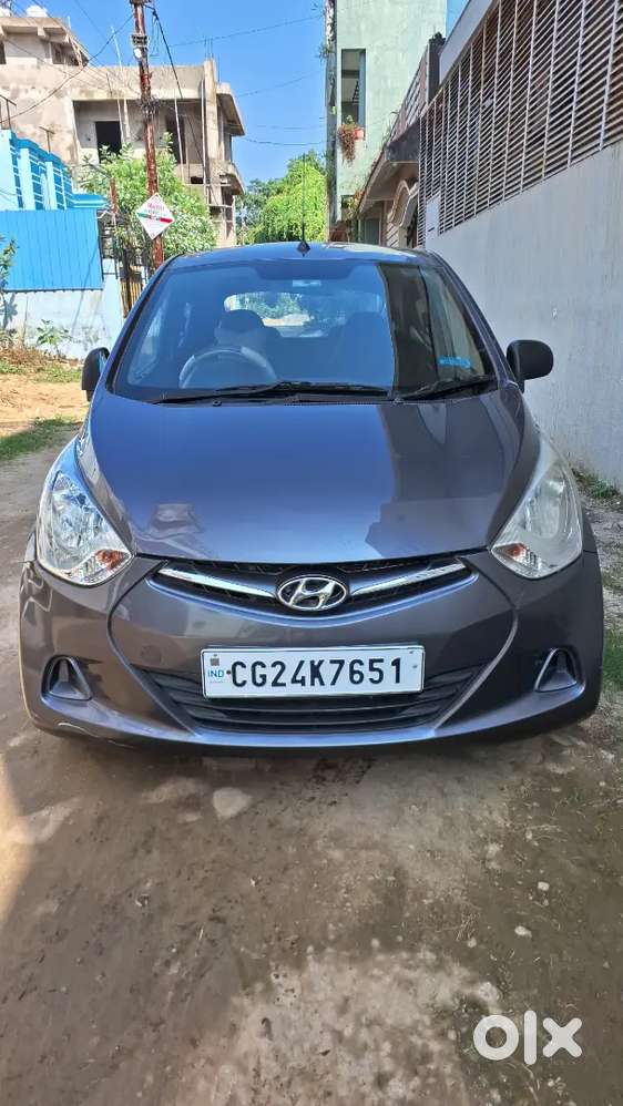 Hyundai Eon Magna + 2018 Petrol Manual